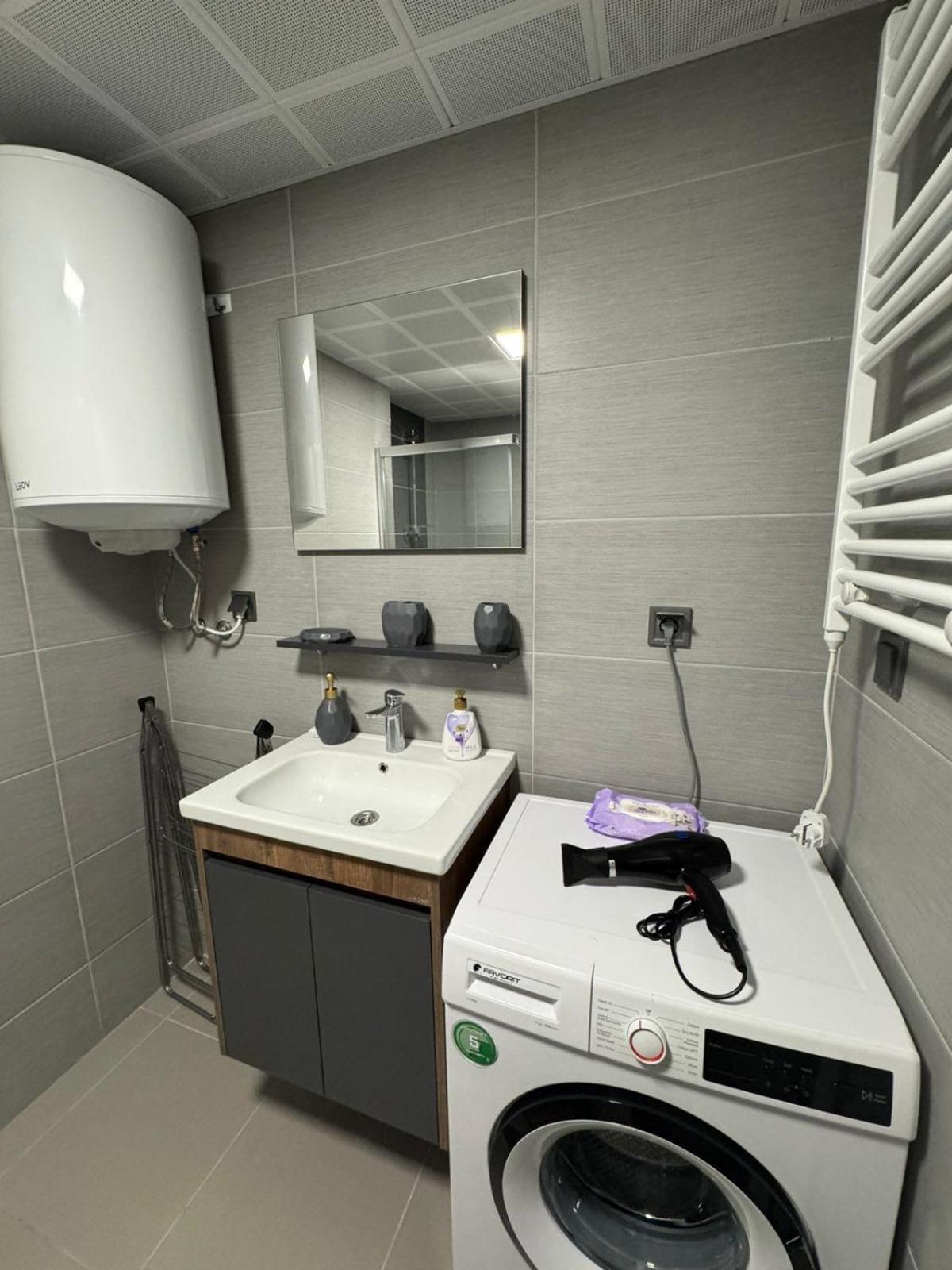 Appartamento Sky Lux Point Skopje Esterno foto